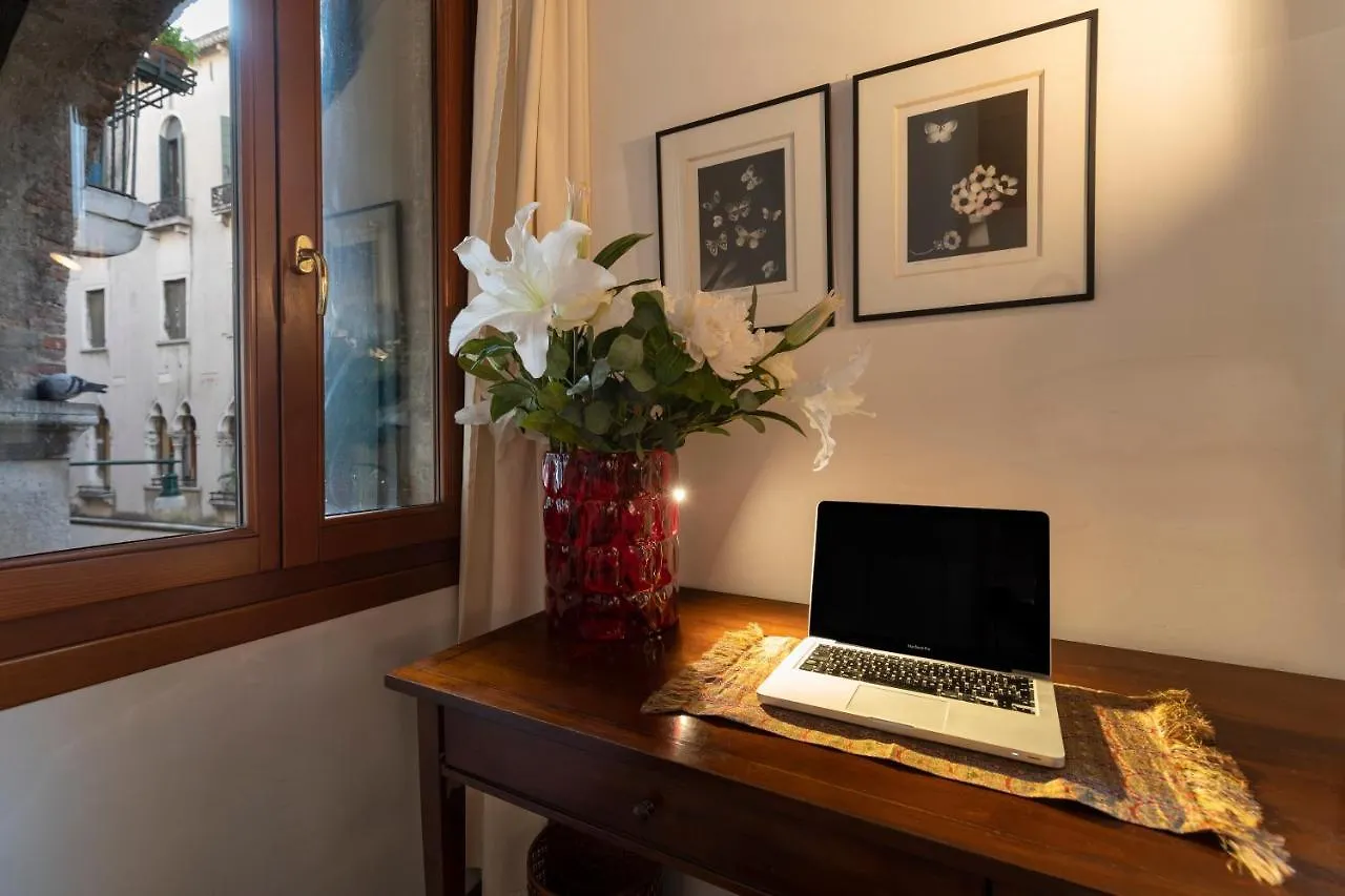 Ca Paola Cozy Venice Apartment Italy