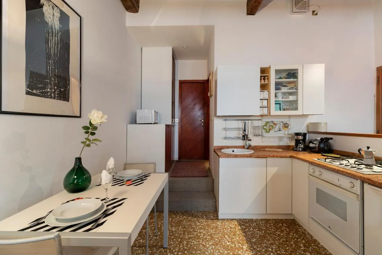 Ca Paola Cozy Venice Apartment